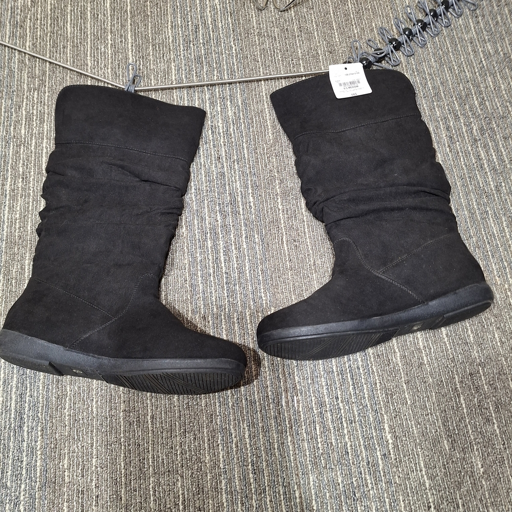 St. John's Bay Black Suede-Look Slouchy Boots Size 9.5 NWT